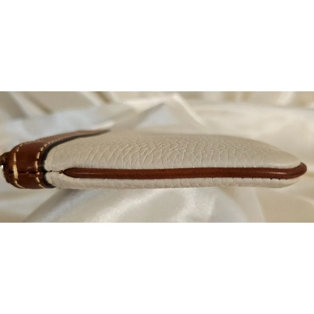 Dooney & Bourke Medium Pouch Cream/Tan‎ w/ Key Ring/Excellent Condition